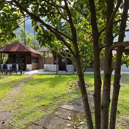 Eka'S Bungalows Maninjau Exterior foto