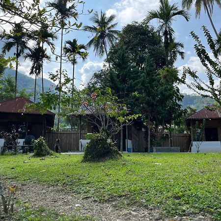 Eka'S Bungalows Maninjau Exterior foto
