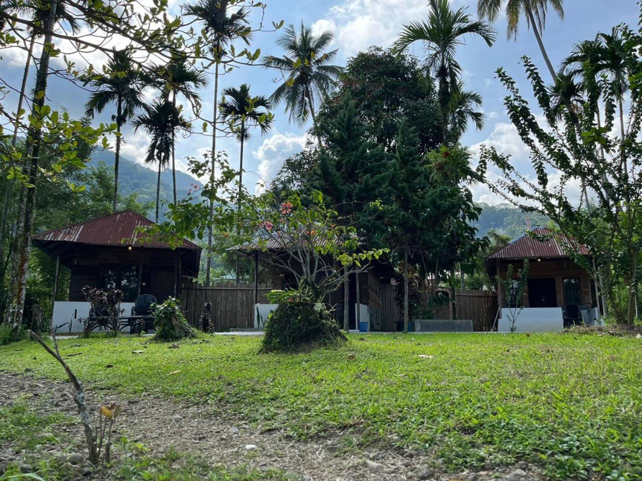 Eka'S Bungalows Maninjau Exterior foto